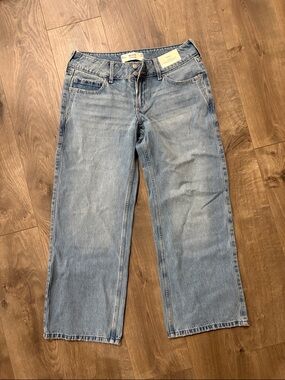 Light Wash ladies Jeans - Classic Straight Fit